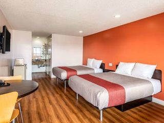 Фото отеля Motel 6-Gardena, CA - South