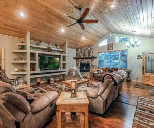 Heavenly Pines, 3 Bedrooms, WiFI, Fireplace, Gas Grill, Hot Tub, Sleeps 6 Ruidoso United States