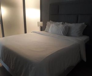 Easy Walk To The Rosebank Mall Close To All Amenities Randburg South Africa