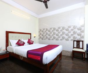 Oyo 10675 Prakasam Residency Puducherry India