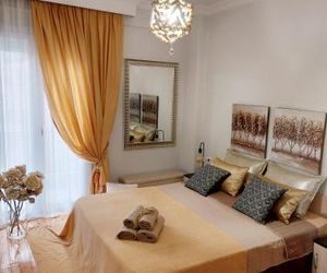 Antigonidon Square Luxury Apartment Thessaloniki Greece