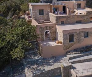 Dion: Artists Stone House With Countryside Views Sitia Greece