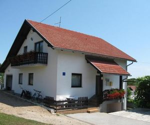 Apartments with a parking space Smoljanac (Plitvice) - 11334 Smoljanac Croatia