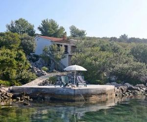 Robinson tourism HOUSE LUEL Vodopije Croatia