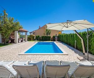 House Semy with private pool Lindar Croatia