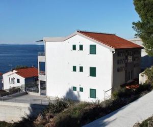 Apartments by the sea Balica Rat (Omis) - 5957 Tice Croatia