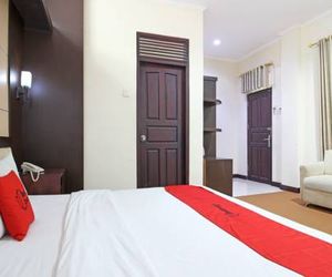 RedDoorz near Station Tugu Jogja Yogyakarta Indonesia
