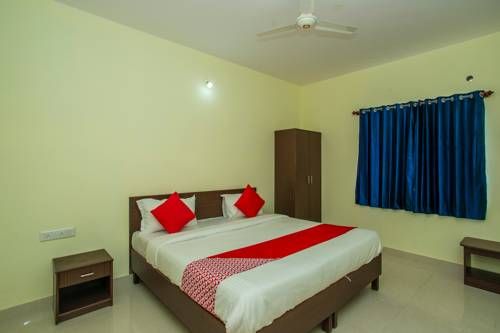 OYO 19749 New Shelton Suites