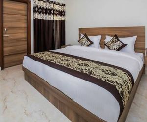 OYO 22235 Mint Residency Samalka India