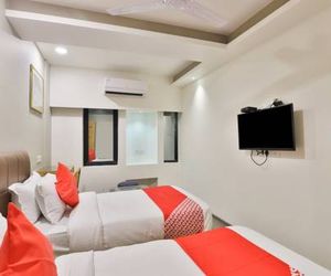 OYO Flagship 22690 The Excellency Surat India