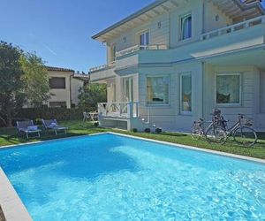 Villa Sabine: New Modern villa with Private pool Toscolano Maderno Italy