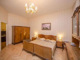 St. Isaak's 4 bedroom & 3 bathroom