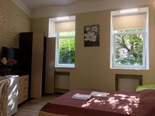 Апартаменты  в центре, Марата 74, №1