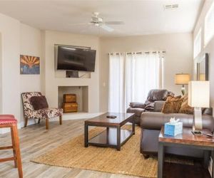 2BR Plus Ocotillo Townhome, Heated Pool, Spa, Gym Chandler United States