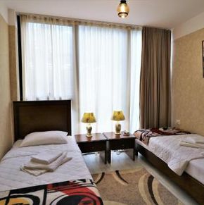 NearBy Hotel