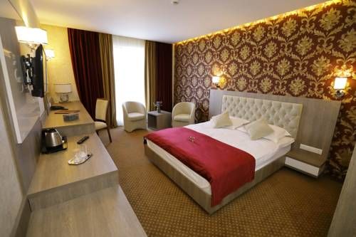 Hotel Photo 12