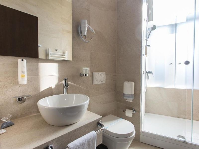 Hotel Photo 9