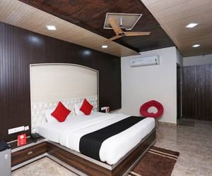 Capital O 22733 Wood Castle Raipur India