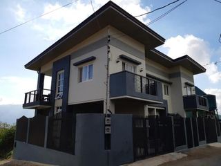 Hotel pic Restful 3BR Hillside Duplex House