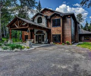 Whispering Pines Lodge: 9 Bedroom Eagle River United States