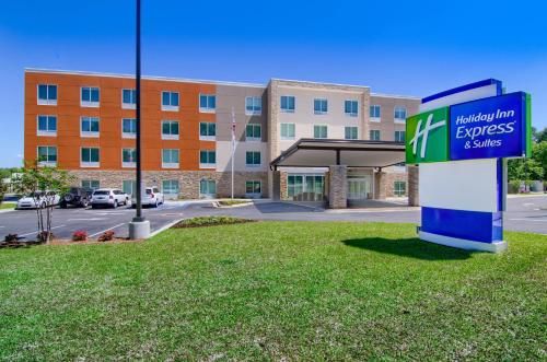 Photo of Holiday Inn Express & Suites Mobile - University Area, an IHG Hotel