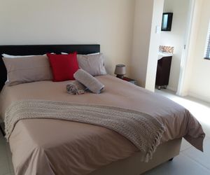 Flamingo Palms- Studio Apartment with Balcony Bloubergstrand South Africa