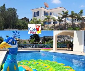 "FUN IN THE SUN" Villa Peyia Cyprus