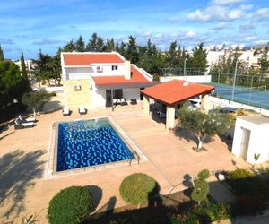 6 bdr villa with TENNIS COURT Paphos Cyprus