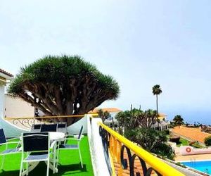 Cosy apartment in Tenerife views, pool & WiFi La Matanza De Acentejo Spain