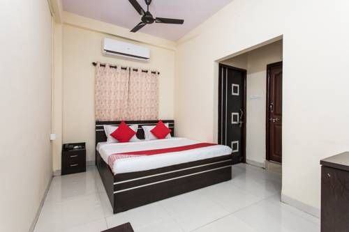OYO 19316 Hotel Mahati