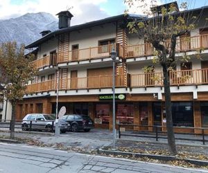 PETITE MAISON a 50 passi dalla funivia !!! Courmayeur Italy