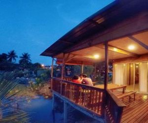 Tungs Tropika - With a Wooden Hut by a Lake Menglembu Malaysia
