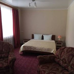 NearBy Hotel