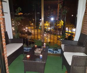 GENUAR APARTMENTS GRANADA. Parking Granada Spain