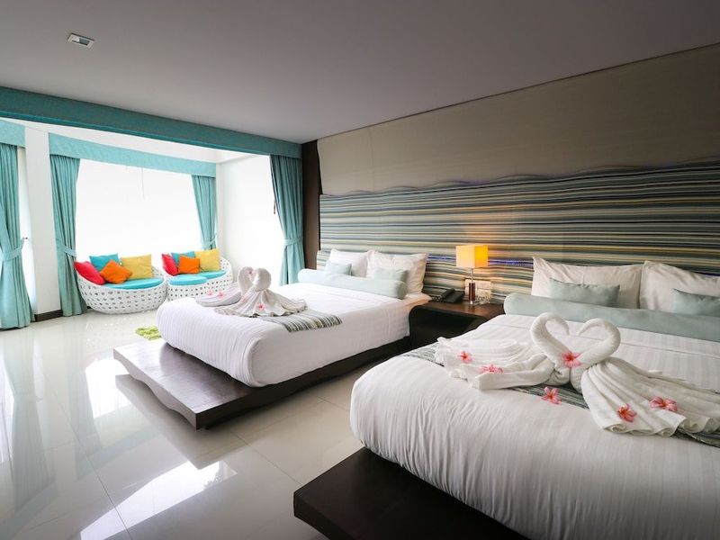 Hotel Photo 12