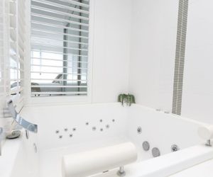 Waterline Penthouse 304 Forster Australia