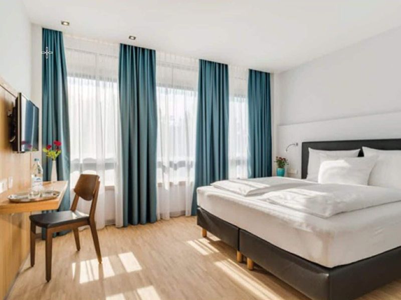 Hotel Photo 9