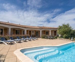 Spacious Villa in Pouzols-Minervois with Swimming Pool Pouzols France