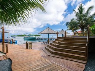 Фото отеля Wikkid Resort