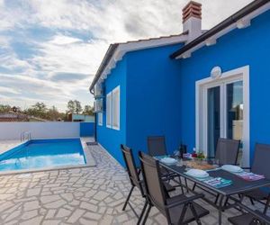 Blue Holiday House with Private Pool Cosinosi Croatia