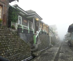 Villa Anna Probolinggo Indonesia
