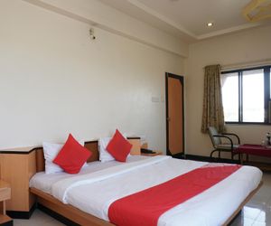 OYO 24487 Hotel Raj Regency Ahmadnagar India