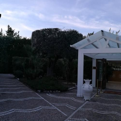 Hotel Photo 12