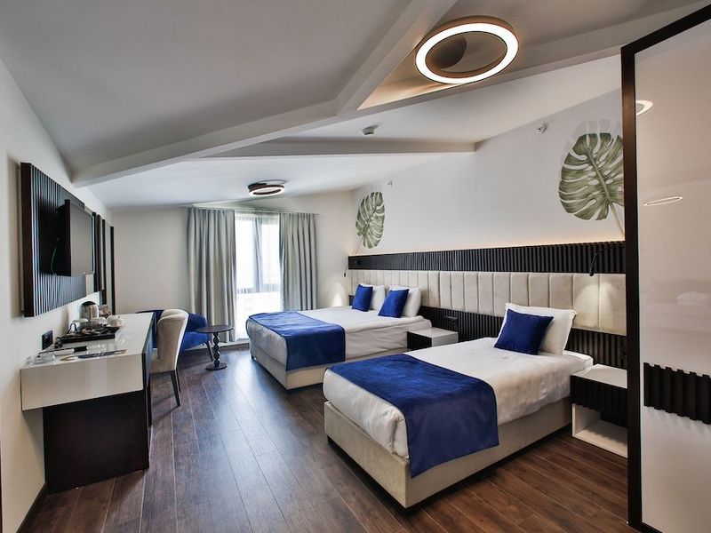 Hotel Photo 11