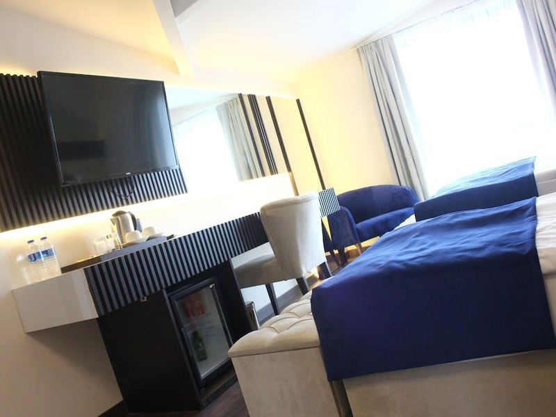 Hotel Photo 9