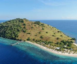 Le Pirate Island Labuan Bajo Indonesia