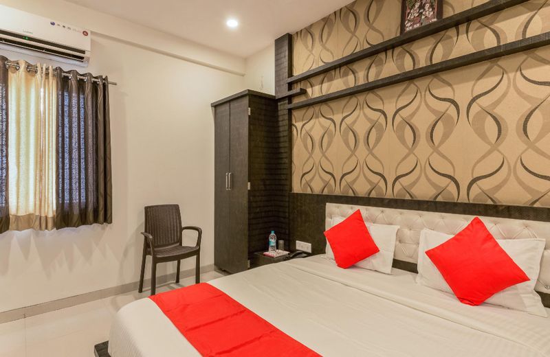 OYO Flagship 19196 Shree Sai Niladri Residency