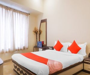 OYO 15921 Hotel Golden Rock Pimpri-Chinchwad India