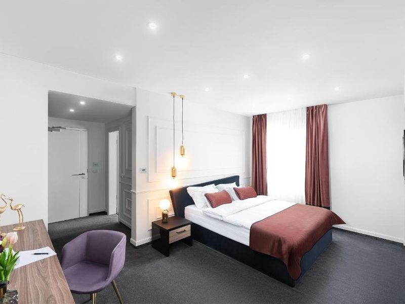 Hotel Photo 6