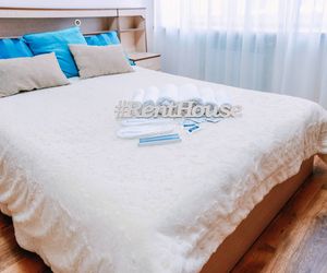 Two Bedroom Apartment Yellow- Отличная двухкомнатная квартира на берегу залива, 4 спальных места Cheboksary Russia